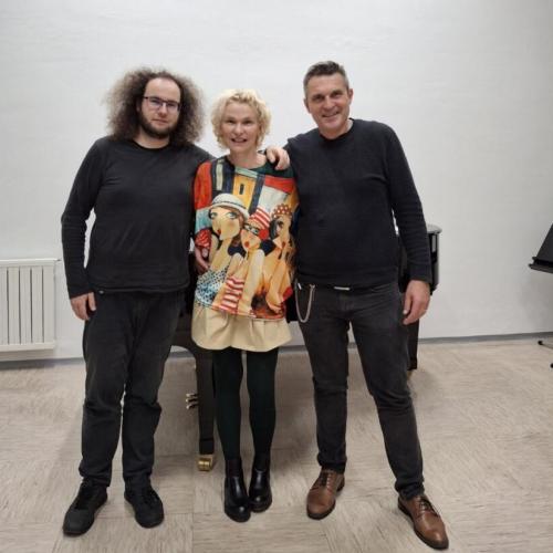 IMG-9f9b145c3bedfaaa017e86974f2d4a0b-V