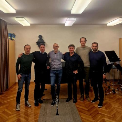 Messenger_creation_14E30800-F4C7-45CC-AC8C-0E1ADDCDC148